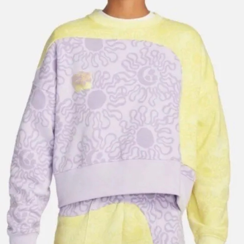Nike | Women’s Euphoria Trend Fleece Cropped Sweatshirt | M